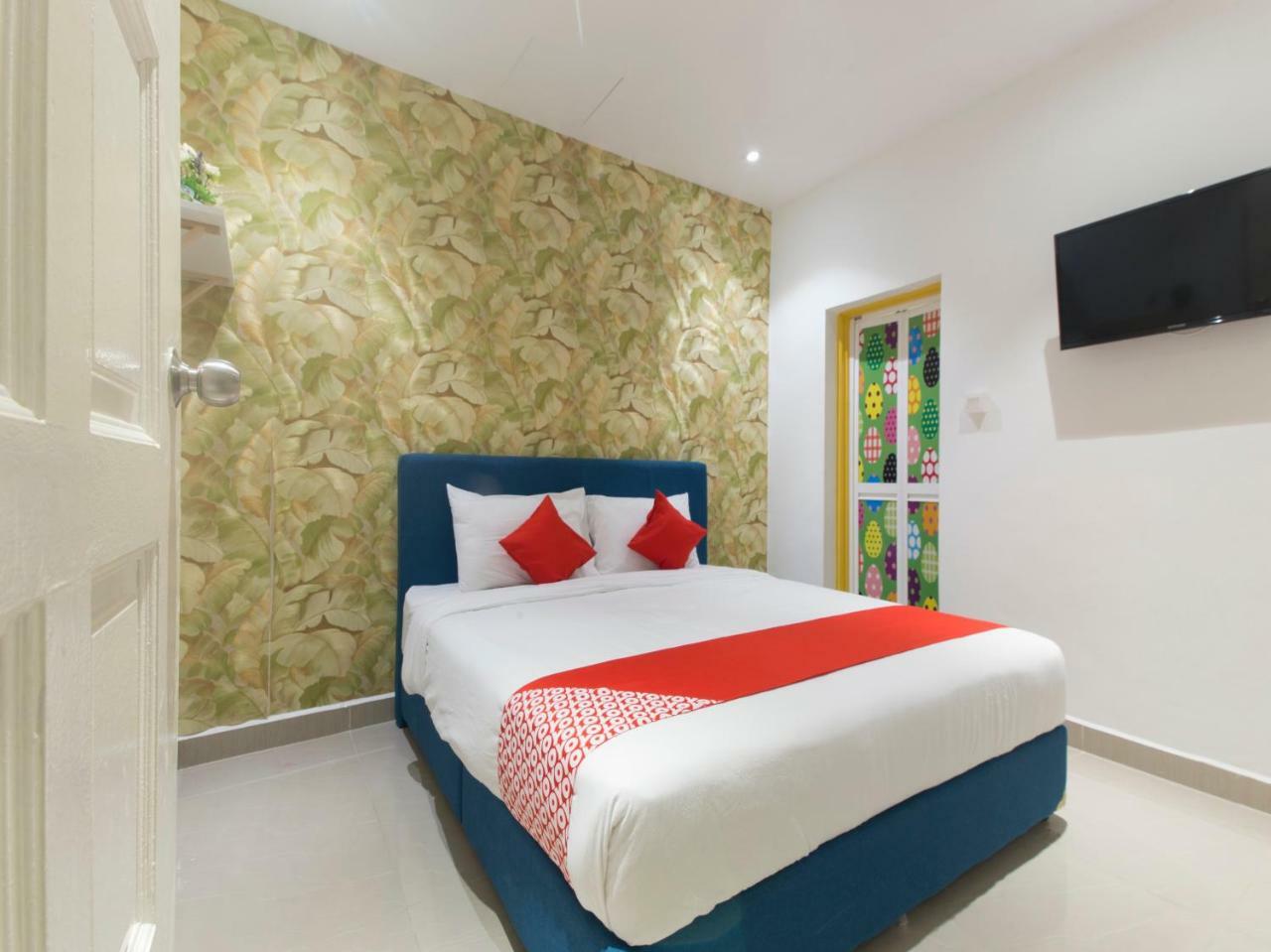 Oyo 90121 Summer House Bed & Cafe Kuala Lumpur Bagian luar foto