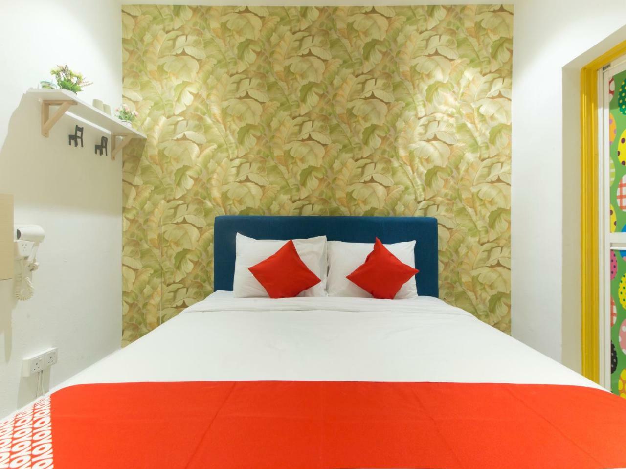 Oyo 90121 Summer House Bed & Cafe Kuala Lumpur Bagian luar foto