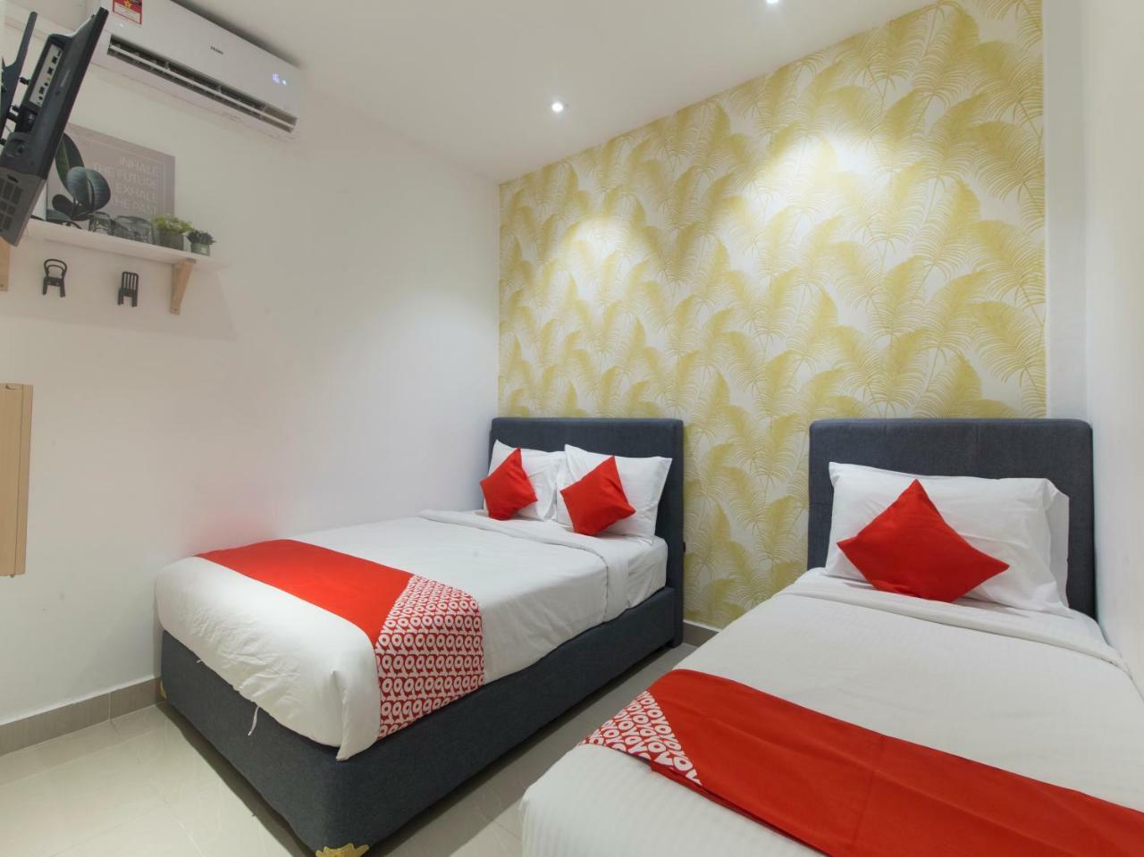 Oyo 90121 Summer House Bed & Cafe Kuala Lumpur Bagian luar foto