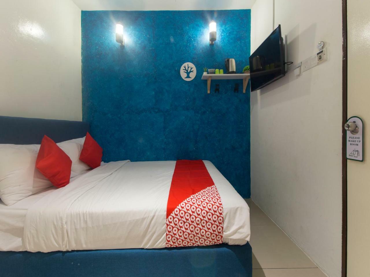 Oyo 90121 Summer House Bed & Cafe Kuala Lumpur Bagian luar foto